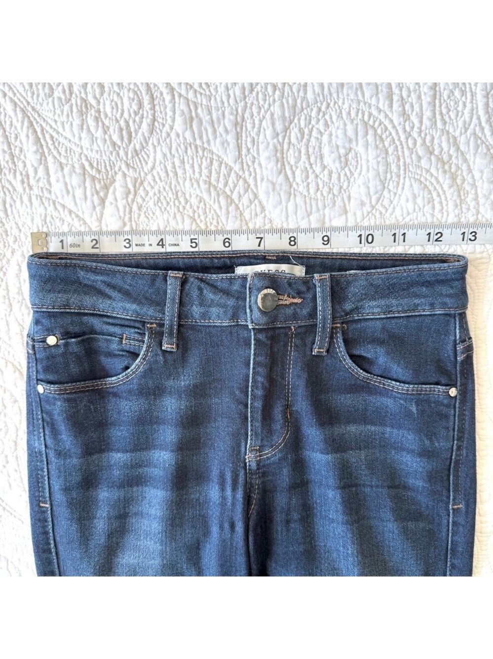 Guess Los Angeles Sexy Curve Dark Wash Womens Denim Jeans Size 24 Mid Rise - Picture 9 of 11